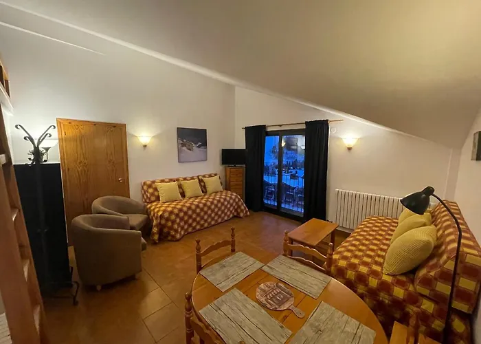 s Casa Vella Popaire